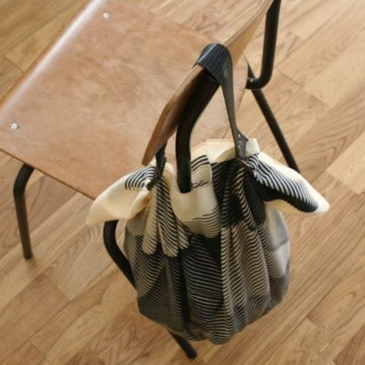 「Folded Paper Black」風呂敷バッグセット