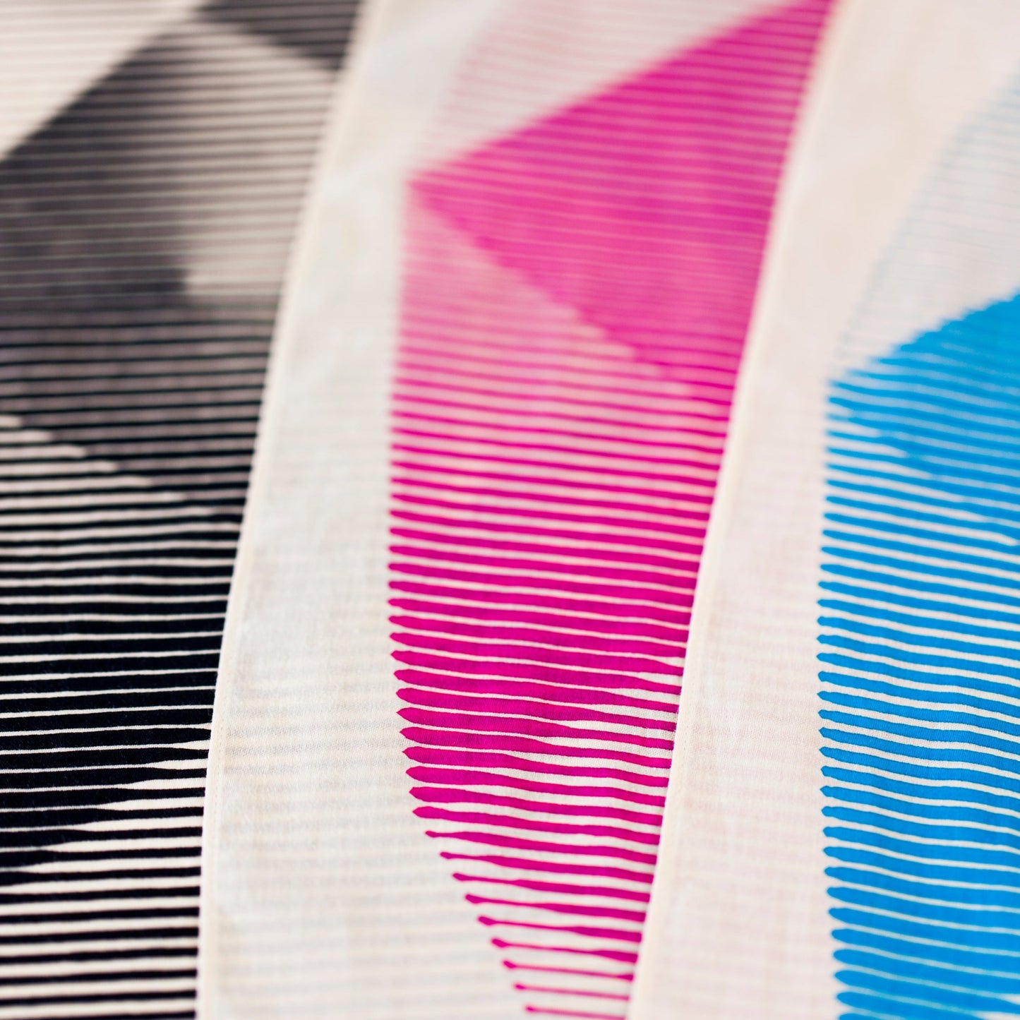 「Folded Paper Pink」風呂敷