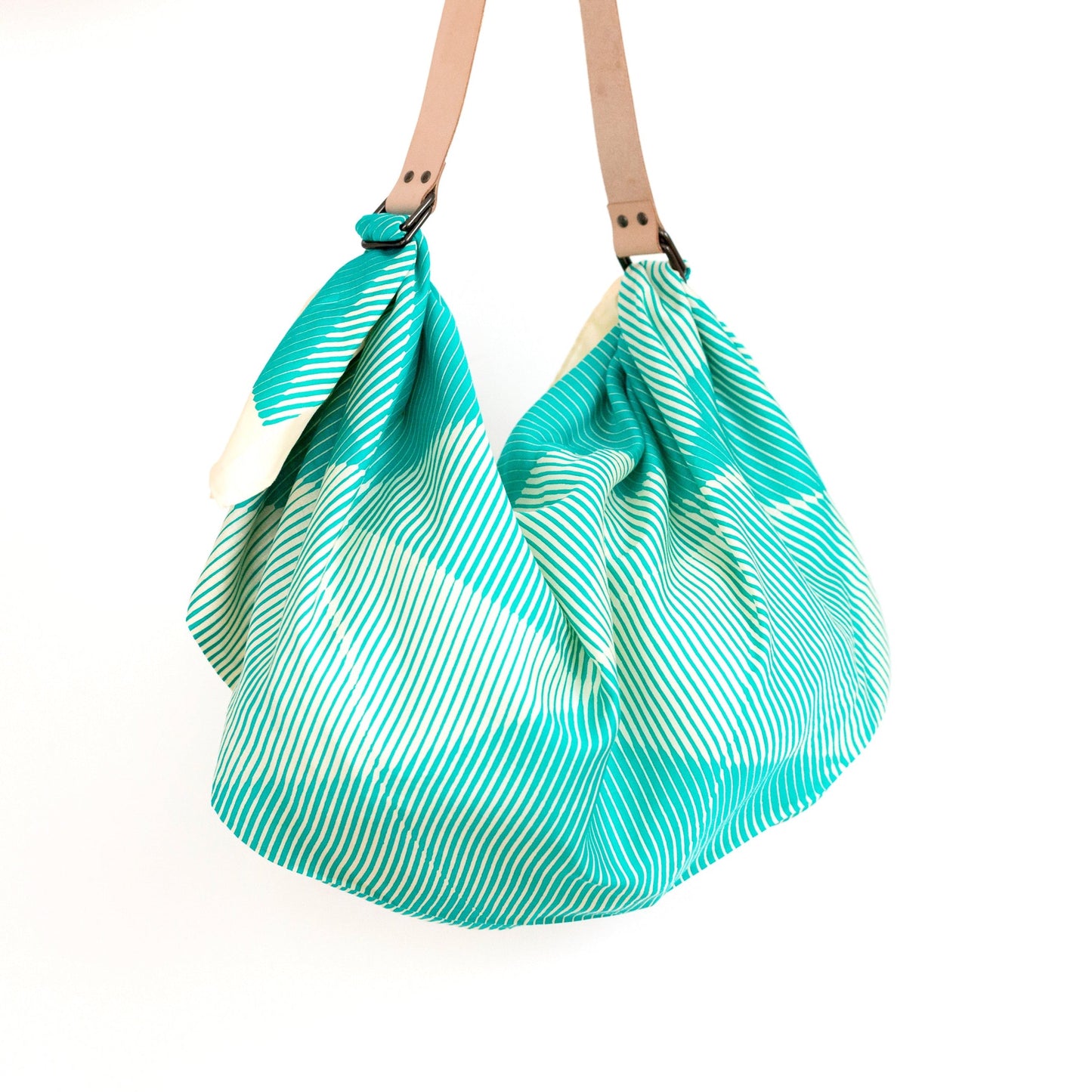 「Folded Paper Green」風呂敷 & ストラップセット