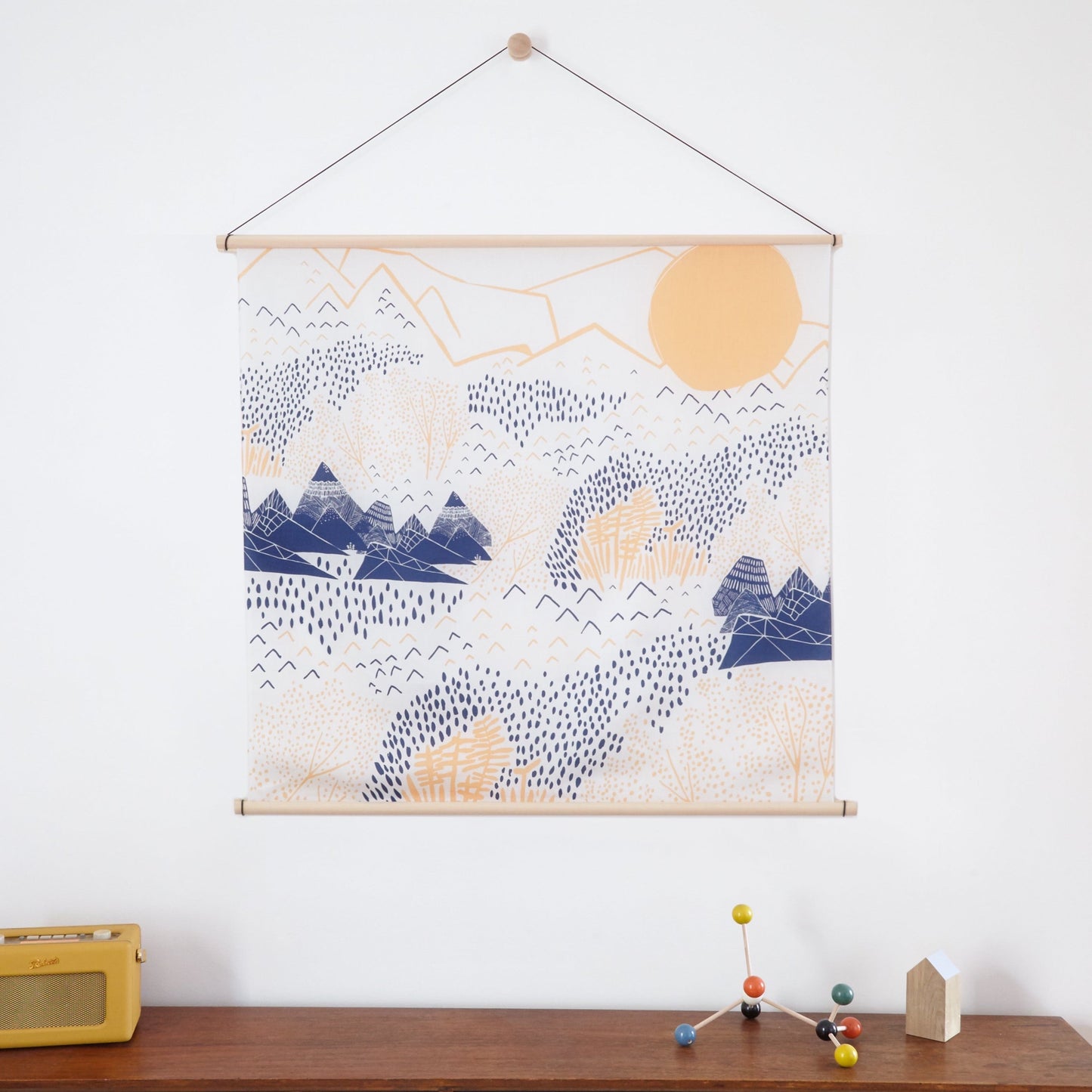 「Hinoki Wooden Hanger with Nylon Cord (Long or Short)」風呂敷ハンガーセット