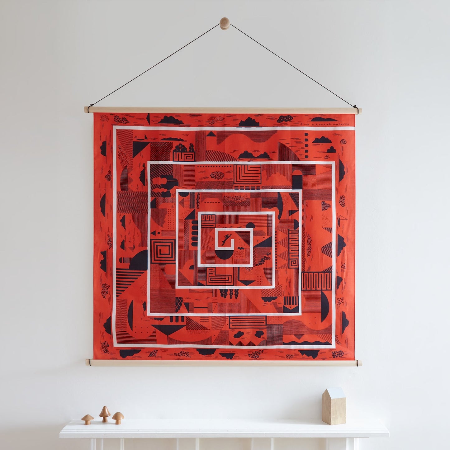 「Maze Cinnabar Red」風呂敷