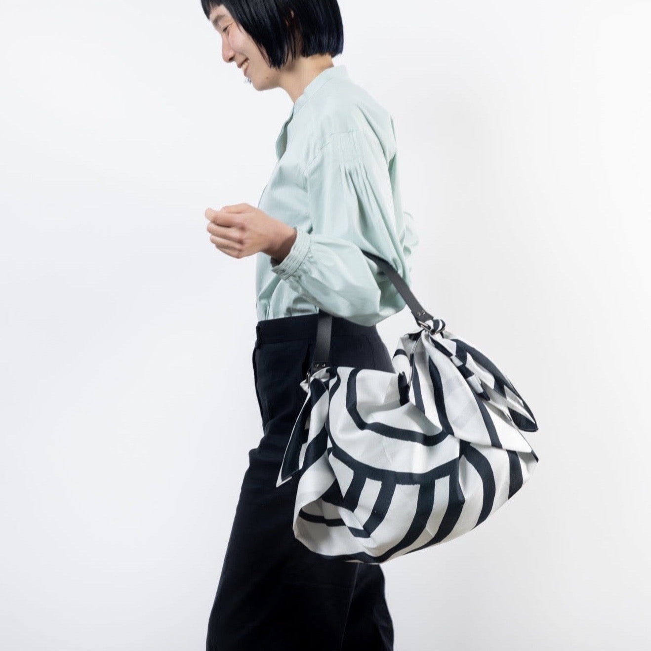 「Svall」風呂敷 & ストラップセット
