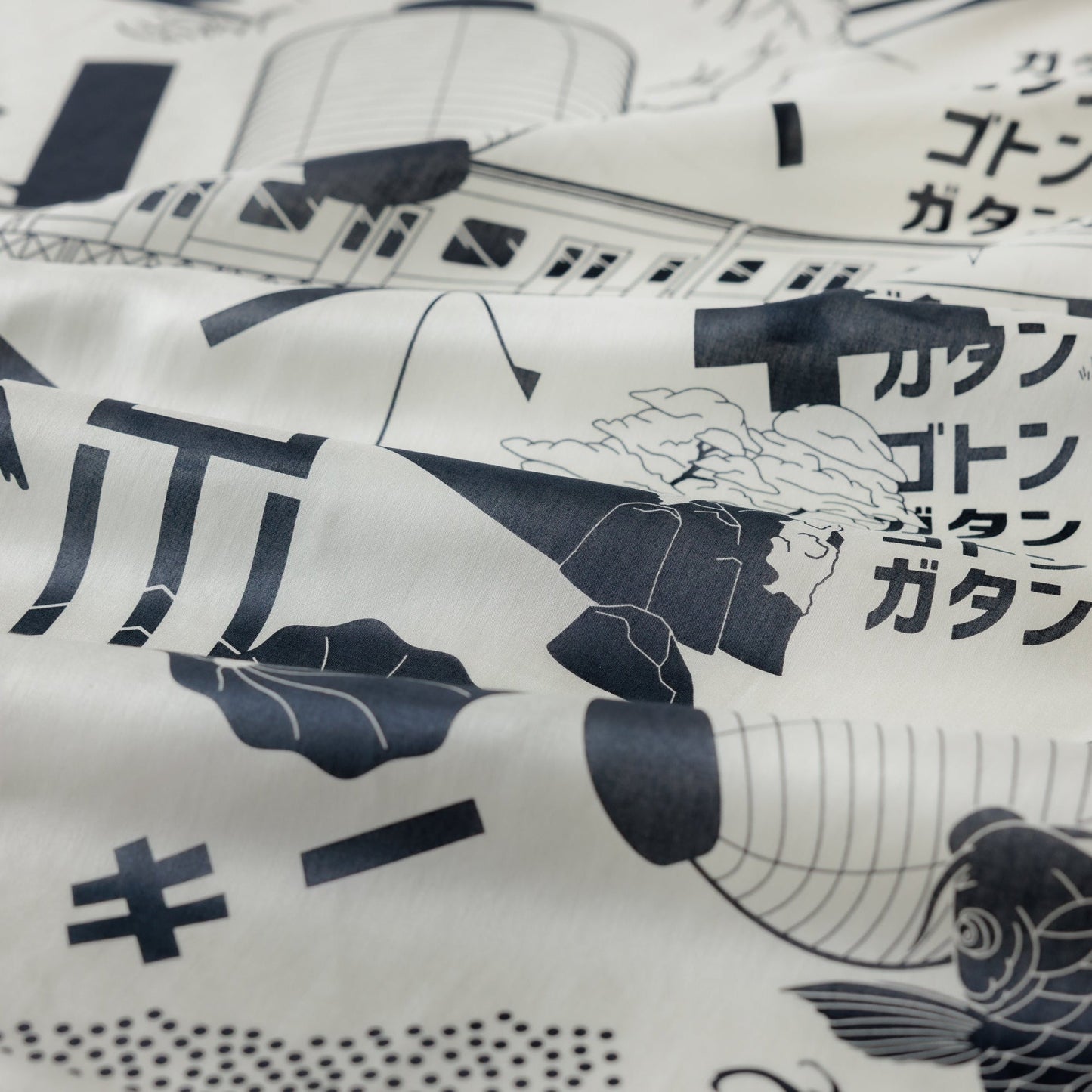 「Tokyo Manga Midnight Blue & Mustard」風呂敷アジャスタブルストラップセット